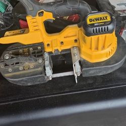 20V MAX Cordless Band Saw