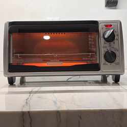 Black & Decker Toaster Oven