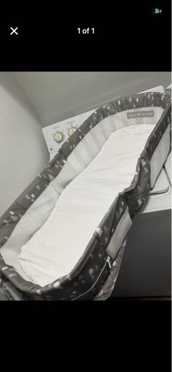 Baby snugnest