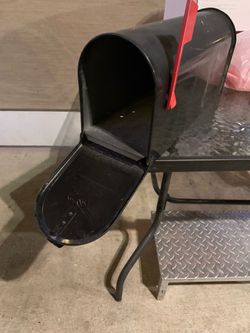 Mail box metal