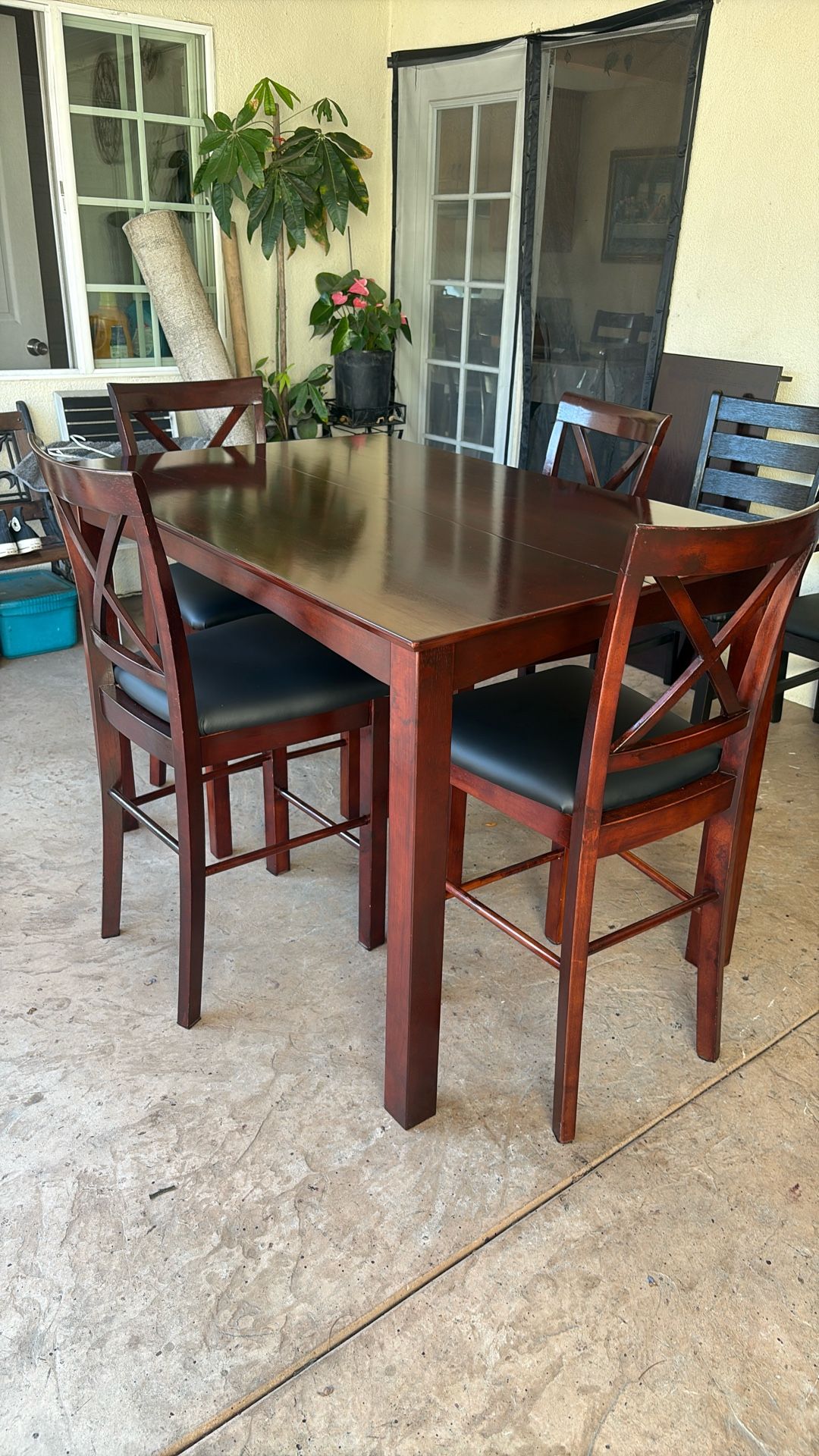 Dining Table And 4 Chairs