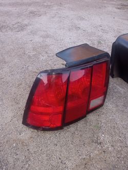 Ford Mustang Tail Lights 99-04
