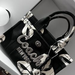 black floral Cargo Tote Bag 