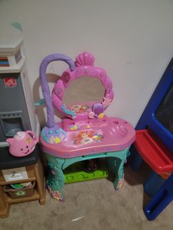 Kids Play Makup Table