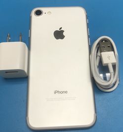 iPhone 7 128GB Factory Unlocked