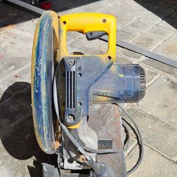 Metal cutting chop saw