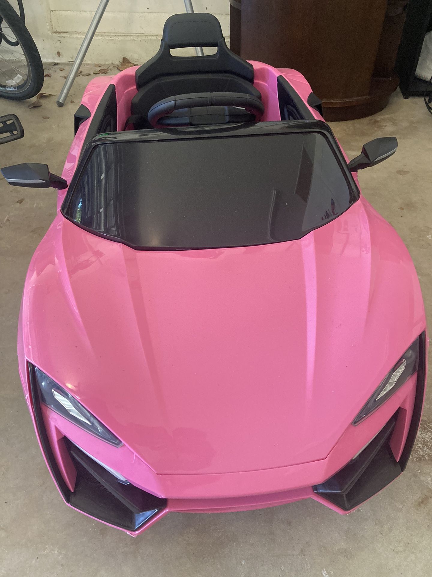 Pink kids electric car