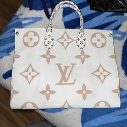 Louis Vuitton Bags 