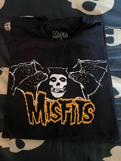 Hot Topic Misfits Short Sleeve Shirt XL