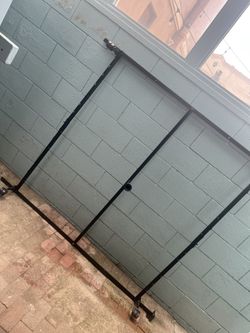 Metal Queen Bed Stand