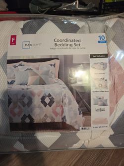 Size Full Comforter brand new