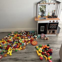 Kidkraft Play Kitchen. + Pretend Kitchen Toys 