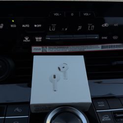  AirPods Pro 2 🎄FREE DELIVERY 🎅🏻🫶🏻🎧👑🩷