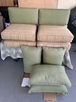 24 X 24 X 5 Outdoor Cushions For Patio Chairs Or Love Seat