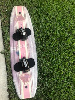 Wake surfboard