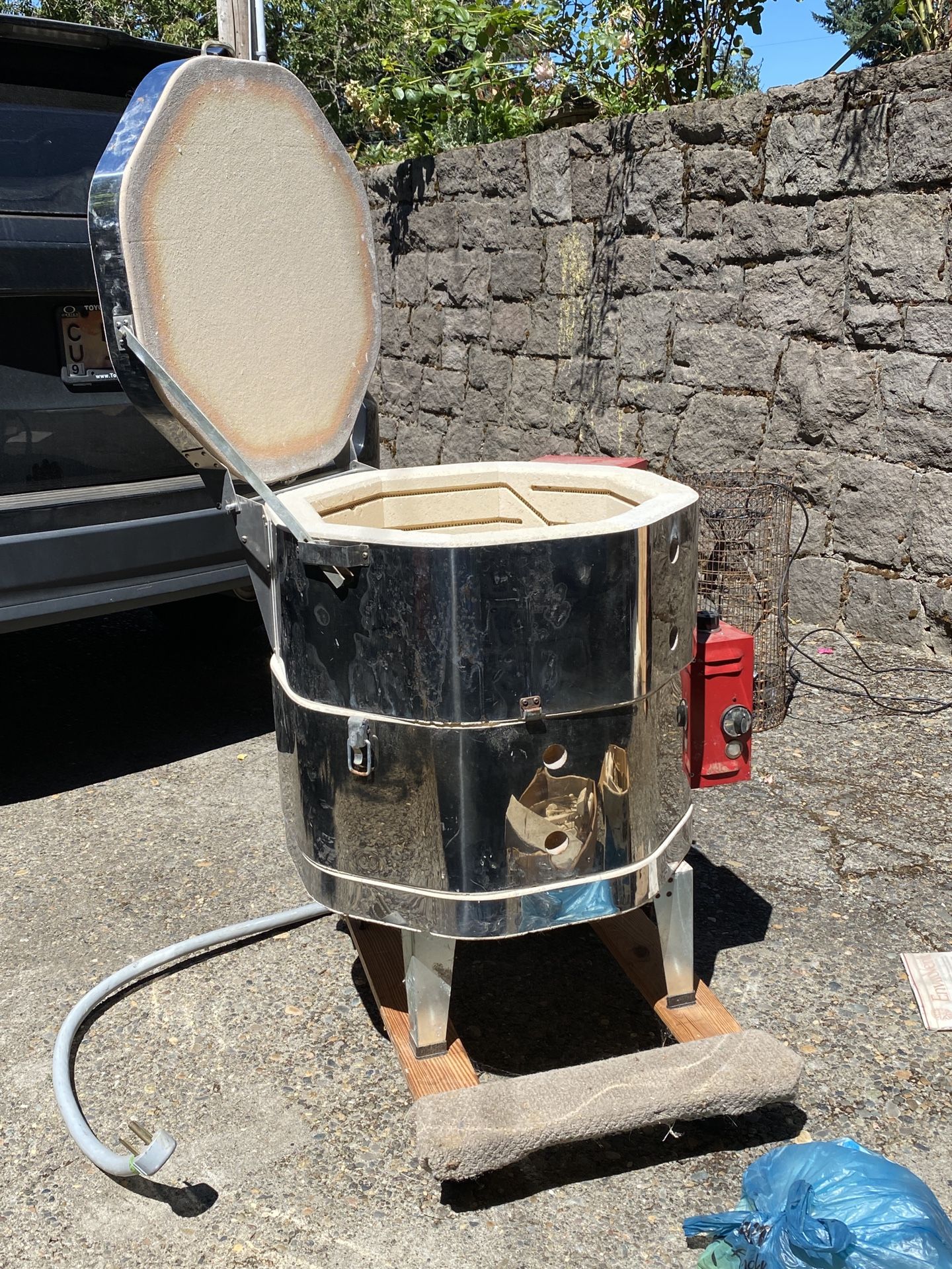 SKUTT Electric Kiln Pending Pick Up