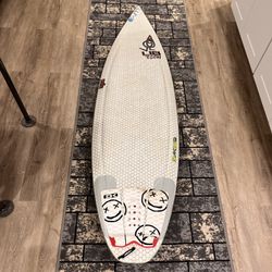 Lib Tech Vert Surfboard 6’4” 
