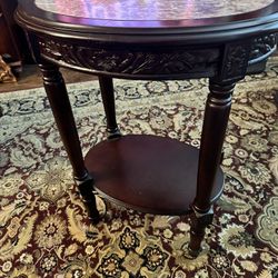 2 End Tables 