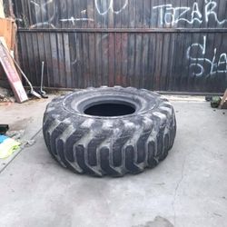 400lbs Gym Tire