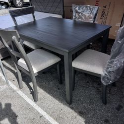 Bonito Comedor De Madera 