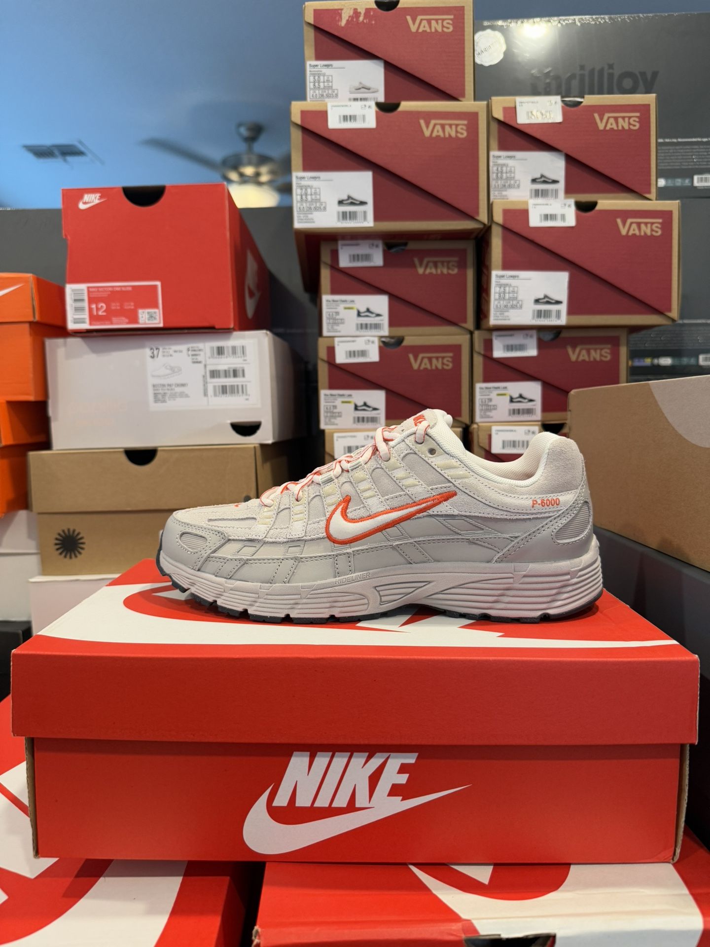 Nike P-6000 PRM Mens 7.5 Womens 9.5