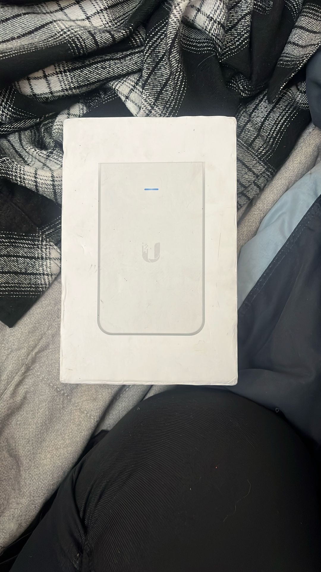 UniFi In-Wall HD Access Point