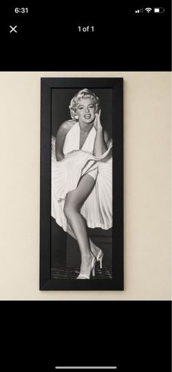 Marilyn Monroe Framed Black and White Photo Print