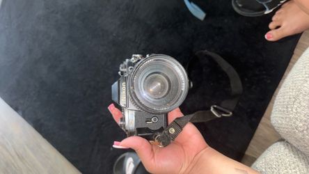 Nikon FG 35mm Film Camera with Zoom Lens – Vintage
