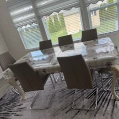 Dining Table And Furniture/whitecabinet 