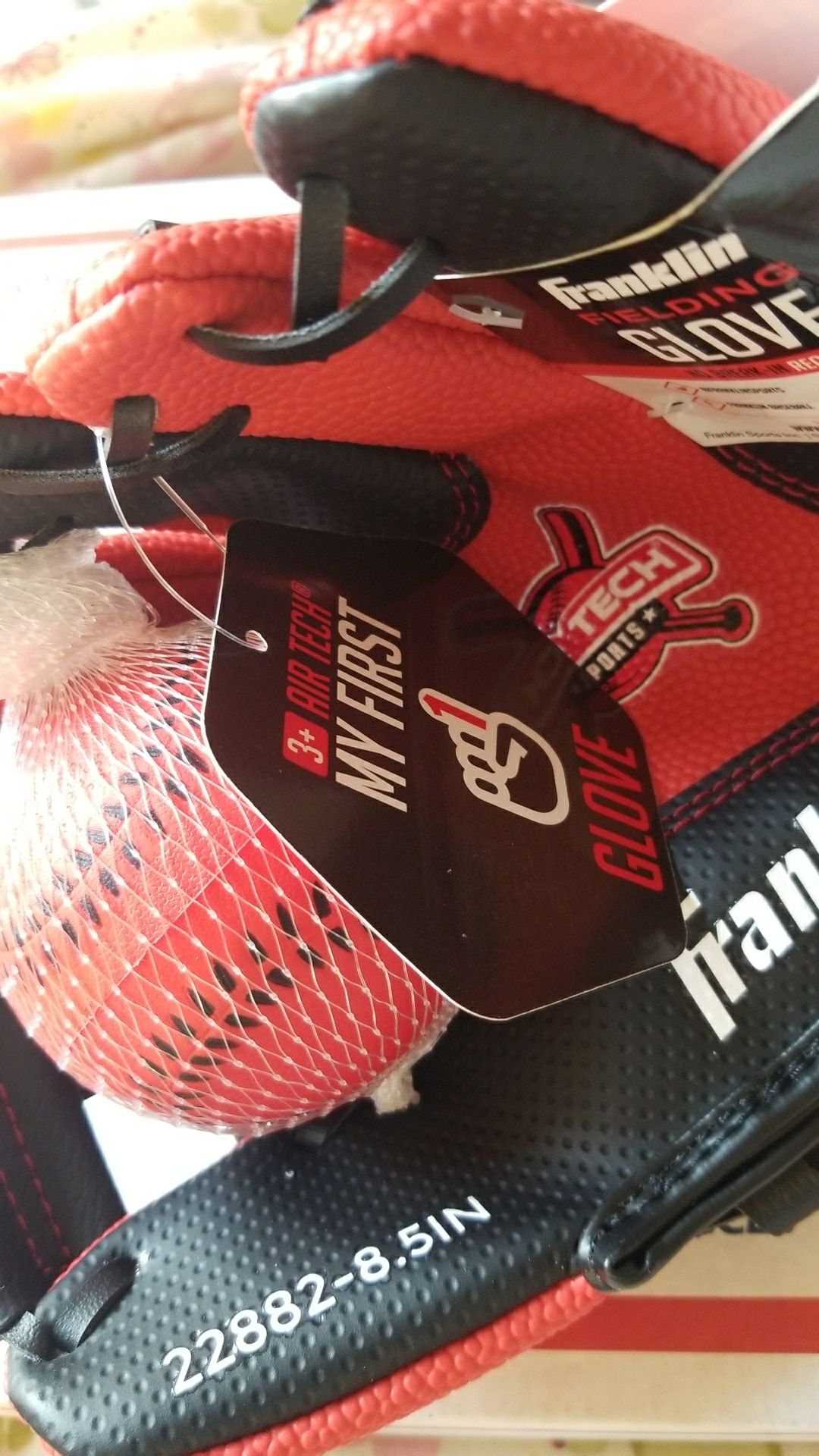 Franklin 8.5" Teeball Fielding Glove Air Tech Sports