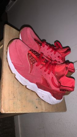Nike Women Huaraches Size 7