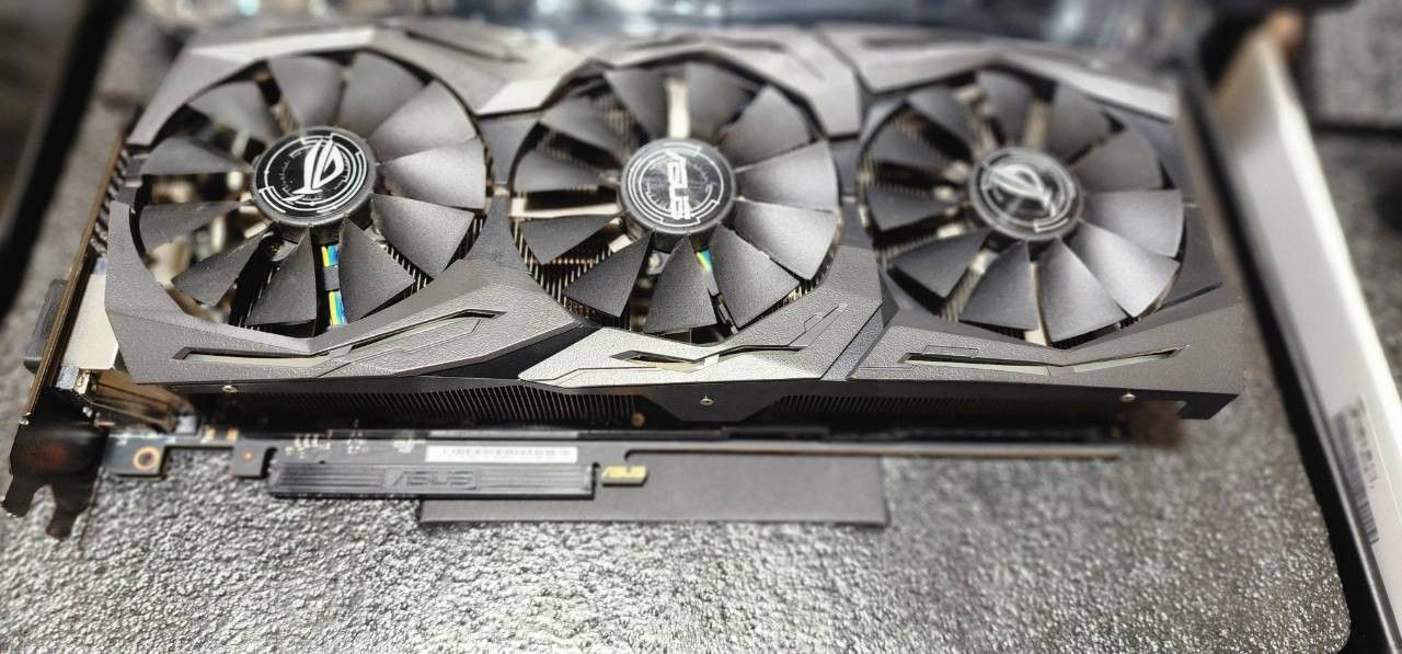 Asus Nvidia Strix 1080ti