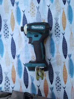 Makita impact driver XDT19