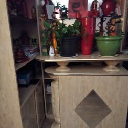 Cream Colored Liquor 4 Piece Bar