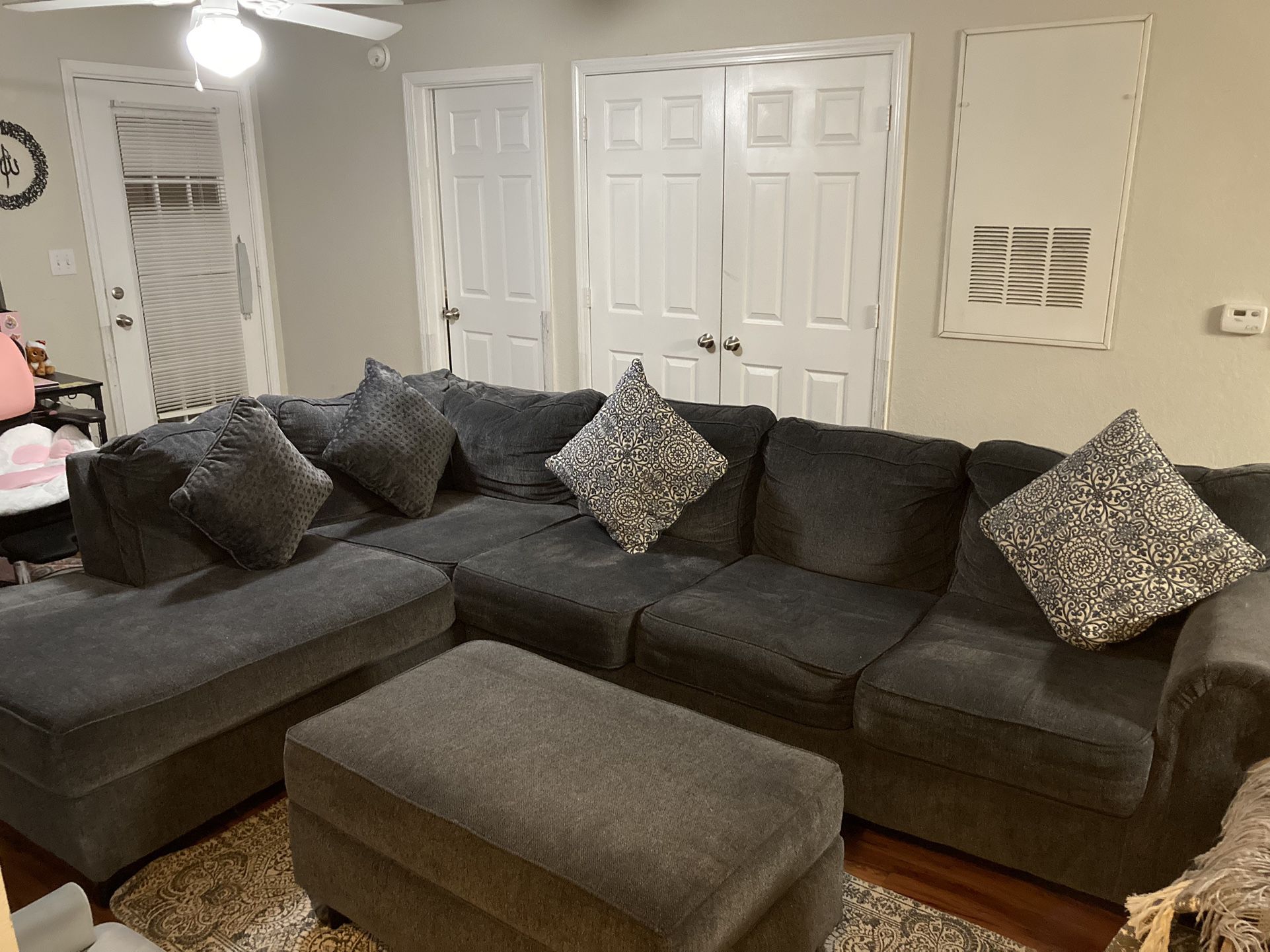 Sectional Couch Gray Fairly New