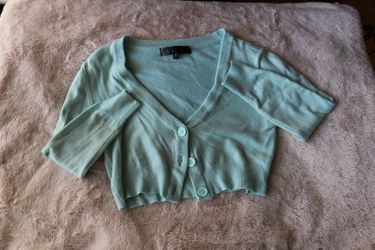 Green cropped cardigan 