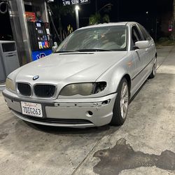 2002 BMW 325i