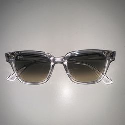 Ray•Ban Sunglasses 😎