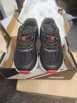 AVIA AVI-STORM BOYS SHOES SIZE 13