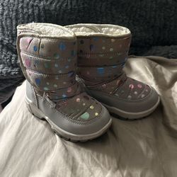 Toddler Snow boots Size 8
