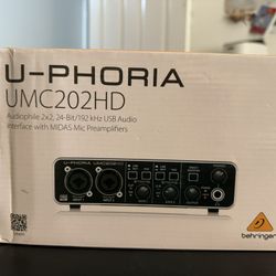 Behringer UMC202HD USB Audio Interface – Like New