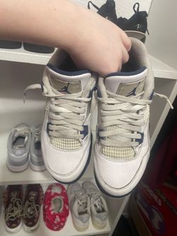 Jordan 4s