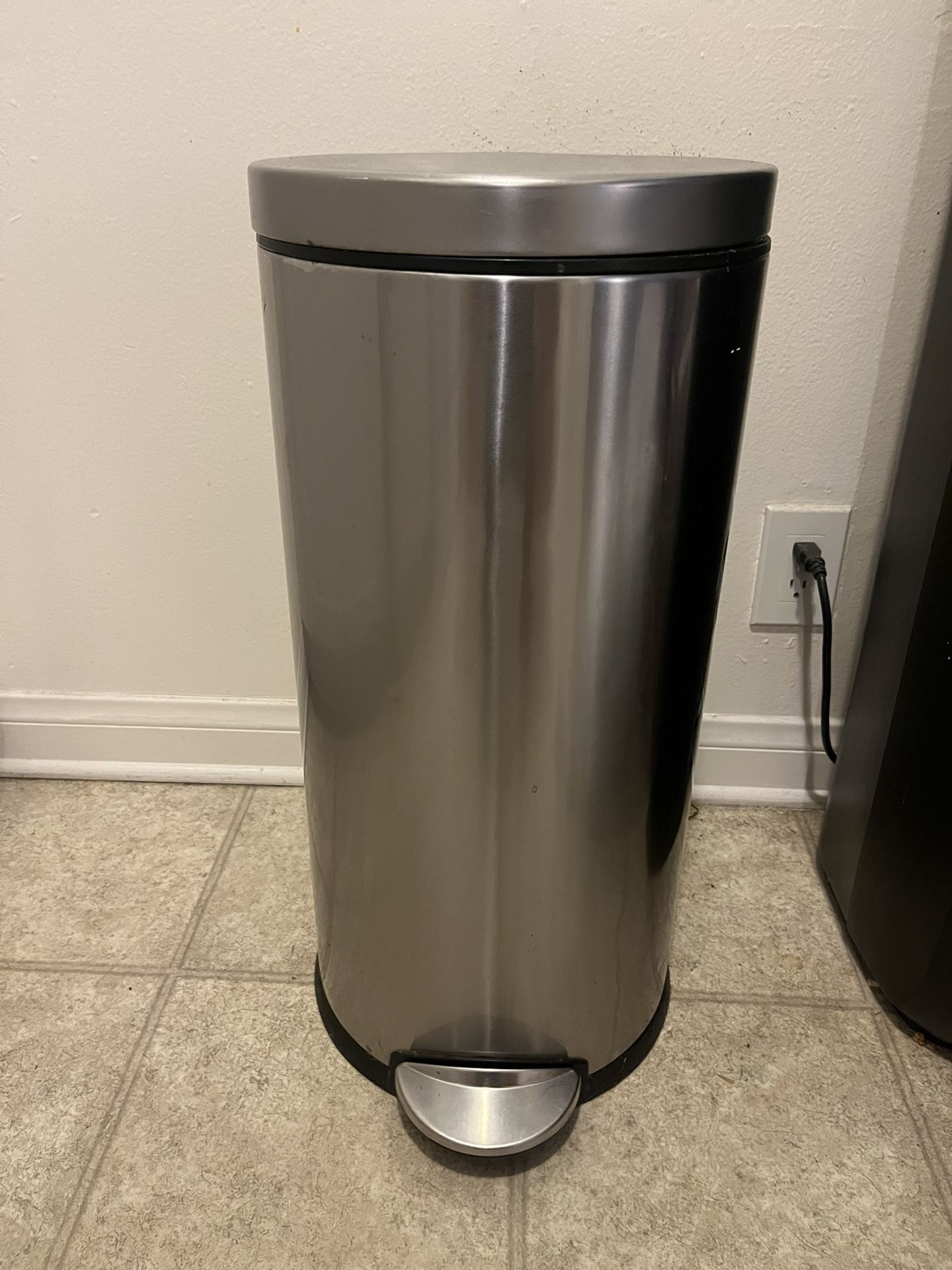 Kitchen Trashcan