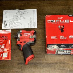 Milwaukee Stubby M12 Fuel Impact Wrench 3/8 Friction Ring