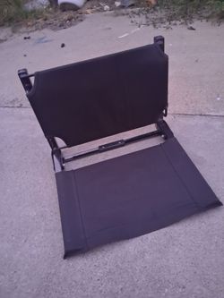 Fold up stadium chair