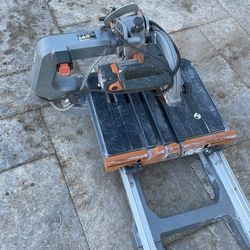 Rigid R4041CN tile saw 8”