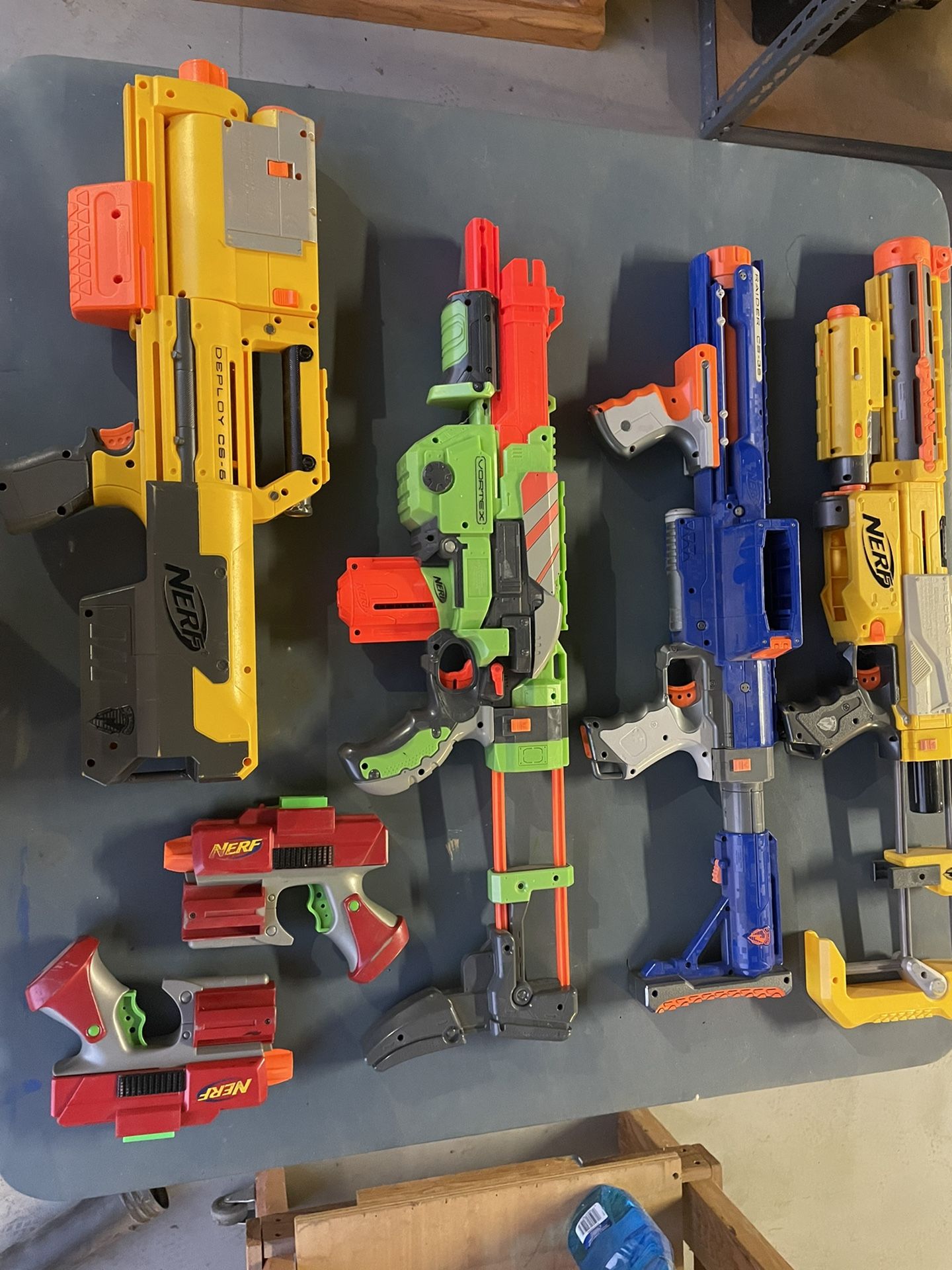 Nerf Guns 16 Total