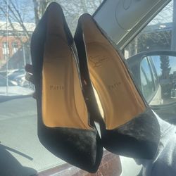 Worn 2x Christian Louboutin‘s