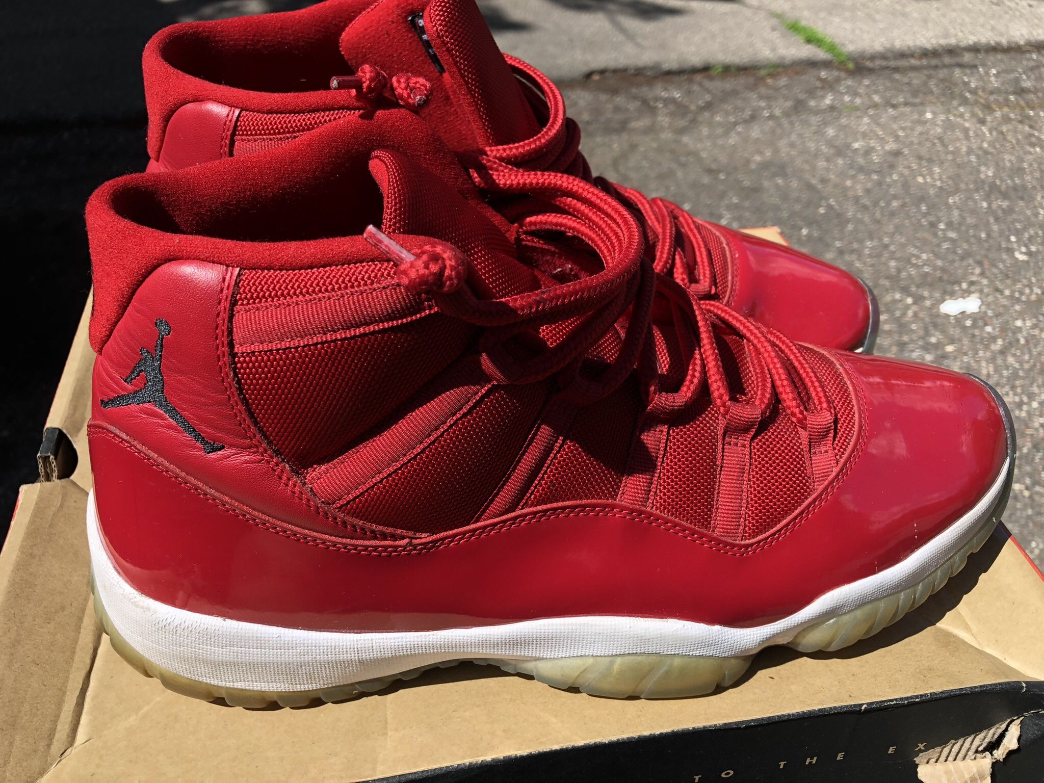 Air Jordan 11 Retro - Win Like 96 - Size 15