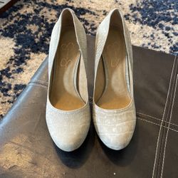 Size 8 Jessica Simpson 